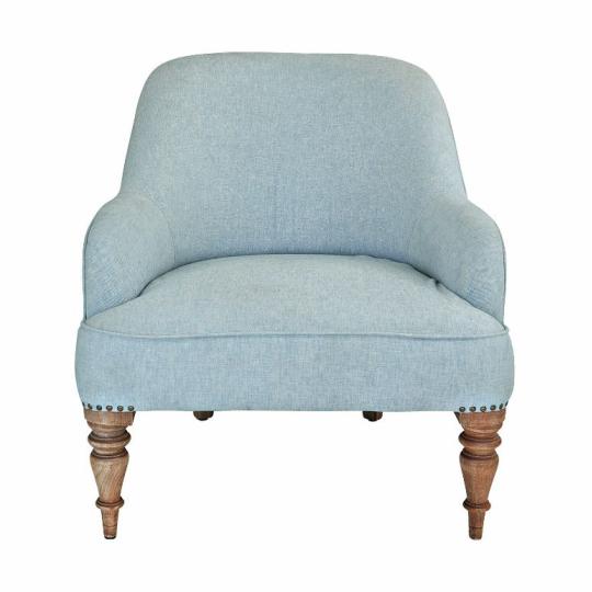 country mediterran paraszthaz nappali butor videki villa butor berendezes provanszi vilagos kek len provanszi karpitos fotel natur lenvaszon.jpg